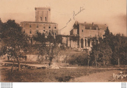 U18-17) PONS -  CHATEAU DES SIRES  DE PONS - ( EDITEUR RAMONTCHO - BERGEVIN , LA ROCHELLE  - 2 SCANS ) - Pons