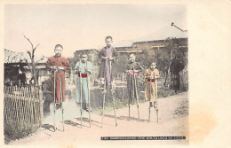 Japan - Japanese Biys On Stilts - Sonstige & Ohne Zuordnung