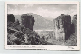 Greece - METEORA - Agias Triados - REAL PHOTO - Publ. Unknown  - Grèce