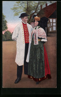 AK Verliebtes Paar In Tracht Aus Schaumburg-Lippe  - Costumes