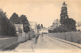 91-YERRES-ARRIVEE PAR LE PONT-N 6010-A/0061 - Yerres