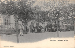 78-VERNEUIL SUR SEINE-MAIRIE ET L ECOLE-ELEVES-N 6009-H/0367 - Verneuil Sur Seine