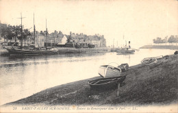 80-SAINT VALERY SUR SOMME-REMORQUER DANS LE PORT-N 6009-G/0221 - Saint Valery Sur Somme