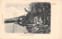 79-NIORT-LA SEVRE AU JARDIN PUBLIC-N 6009-G/0197 - Niort