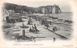 76-ETRETAT-LA PLAGE-N 6010-D/0035 - Etretat