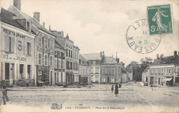 45-PUISEAUX-PLACE DE LA REPUBLIQUE-N 6010-F/0277 - Puiseaux