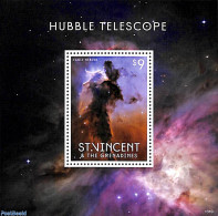 Saint Vincent 2013 Hubble Telescope S/s, Mint NH, Science - Astronomy - Astrologie