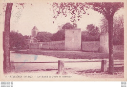 Y5-17) SURGERES - CHAMP DE FOIRE ET L ' HORLOGE  - ( 2 SCANS ) - Surgères