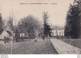 Y26-61) CHATEAU DE LA GUIMANDIERE - L ' ENTREE - (ANIMEE - PERSONNAGES - CHASSEUR - CHIENS - 2 SCANS ) - Altri & Non Classificati