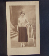 27324 . CARTE PHOTO  DE FEMME .  PHOTO LEGROS CHARLEVAL . - Other & Unclassified