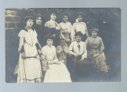 CPA - Carte-Photo D'un Groupe De Femmes Avec Enfant - Circulée En 1904 - Photos