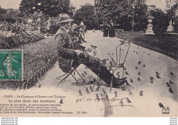 Y13-75) PARIS (1°) LE CHARMEUR D'OISEAUX AUX TUILERIES - LE PLUS DOUX DES BONHEURS - District 01