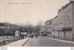 Z18-12) SAINT AFFRIQUE (AVEYRON) AVENUE DE VABRES - ( ANIMEE - PROMENEURS - HABITANTS - 2 SCANS ) - Saint Affrique