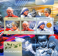 Mozambique 2012 Peace Makers 6v M/s, Mint NH, History - Religion - Kings & Queens (Royalty) - Nobel Prize Winners - Pope - Familles Royales