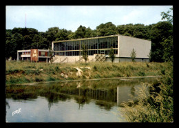 55 - LIGNY-EN-BARROIS - LA PISCINE - Ligny En Barrois