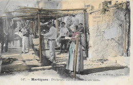 13)    MARTIGUES  - Pêcheurs Raccommodant Leurs Filets - Martigues