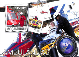 Mozambique 2014 Helicopter Ambulance S/s, Mint NH, Health - Transport - Health - Helicopters - Helicopters