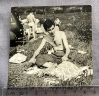 Réal Photo - Pin-up Plage Camping Hommes Torse Nu - Pin-up