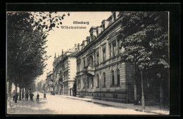 AK Offenburg, Wilhelmstrasse Mit Anwohnern  - Offenburg