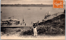 35 DINARD  Carte Postale Ancienne [REF / 59006] - Autres & Non Classés