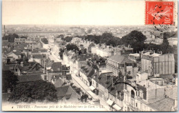 10 TROYES  Carte Postale Ancienne [REF / 60307] - Autres & Non Classés