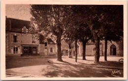 41 SAINT LAURENT DES EAUX  Carte Postale Ancienne [REF / 60717] - Sonstige & Ohne Zuordnung