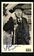 AK Schauspieler Werner Kroll Weint Vorm Mikrofon, Mit Original Autograph  - Acteurs