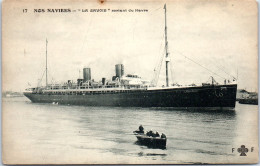 BATEAU PAQUEBOT LA SAVOIE Carte Postale Ancienne /REF -VP8803 - Steamers