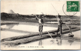 44 LES MARAIS SALANTS Carte Postale Ancienne /REF -VP0830 - Sonstige & Ohne Zuordnung