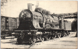 TRAIN LOCOMOTIVE MACHINE S106carte Postale Ancienne /REF -VP9808 - Trains