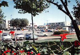 17 ROYAN LA GARE LE ROND POINT - Royan