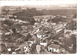 EN AVION AU-DESSUS DE ... ROCHESERVIERE (85) Vue Panoramique En 1965 (Ed : LAPIE)  CPSM  GF - Other & Unclassified