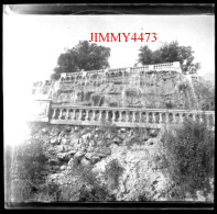 Nice En 1898 - La Cascade Du Château - Plaque De Verre - Taille 43 X 45 Mlls - Glass Slides