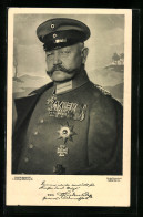 AK Paul Von Hindenburg Mit Zahlreichen Auszeichnungen An Der Uniform  - Historische Figuren