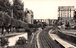 92 MEUDON AVENUE JEAN JAURES ET LE VIADUC - Meudon