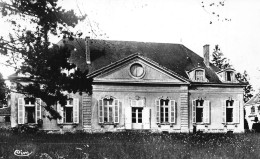 HURIGNY (Saône-et-Loire) - Le Château De Leusse - Voyagé 1958 (2 Scans) Mme A. Putin, Petit-Mollard, Montpont-en-Bresse - Altri & Non Classificati