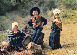 19 AUVERGNE LIMOUSIN FOLKLORE - Autres & Non Classés