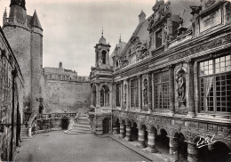 17 LA ROCHELLE HOTEL DE VILLE - La Rochelle