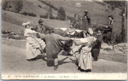 63 TYPES D'AUVERGNE Carte Postale Ancienne /REF -VP3502 - Autres & Non Classés