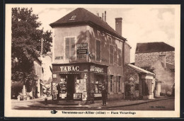 CPA Varennes-sur-Allier, Place Victor-Hugo  - Other & Unclassified