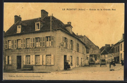 CPA Le Montet, Entrée De La Grande Rue  - Autres & Non Classés