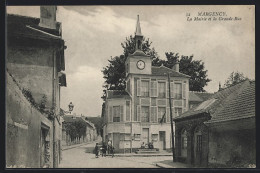 CPA Margency, La Mairie Et La Grande-Rue  - Autres & Non Classés