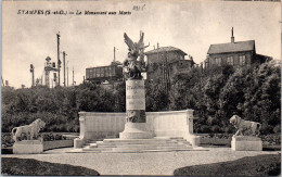 91 ETAMPES - Le Monument Aux Morts  - Etampes