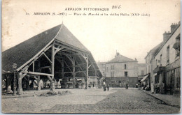 91 ARPAJON - Place Du Marche Et Vieille Halles. - Arpajon