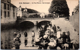 29 QUIMPER - Le Pont Firmin - Les Laveuses. - Quimper