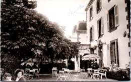 29 BEG MEIL - Un Coin De La Terrasse De La Pension THALAMOT - Beg Meil