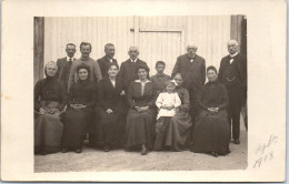 45 MALESHERBES - CARTE PHOTO - Famille Dourze Sept 1913 - Malesherbes