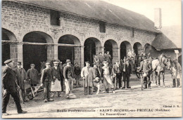 56 SAINT MICHEL EN PRIZIAC - L'ecole - La Basse Cour  - Autres & Non Classés