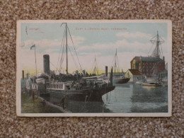 PADDLE STEAMER - LONDON BOAT AT YARMOUTH - Steamers
