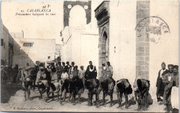 MAROC - CASABLANCA - Prisonniers Balayant Les Rues. - Casablanca